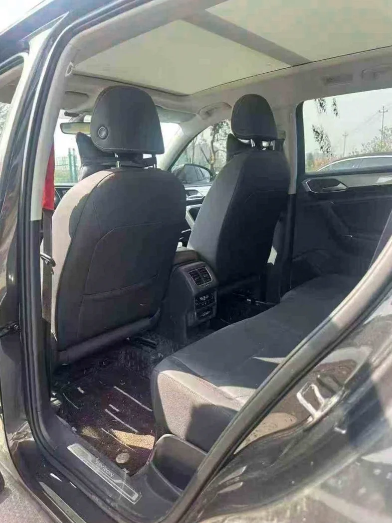 大众探岳 后面外观二