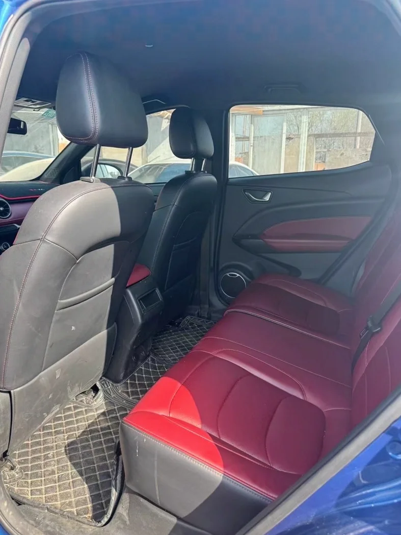 风光东风 驾驶室