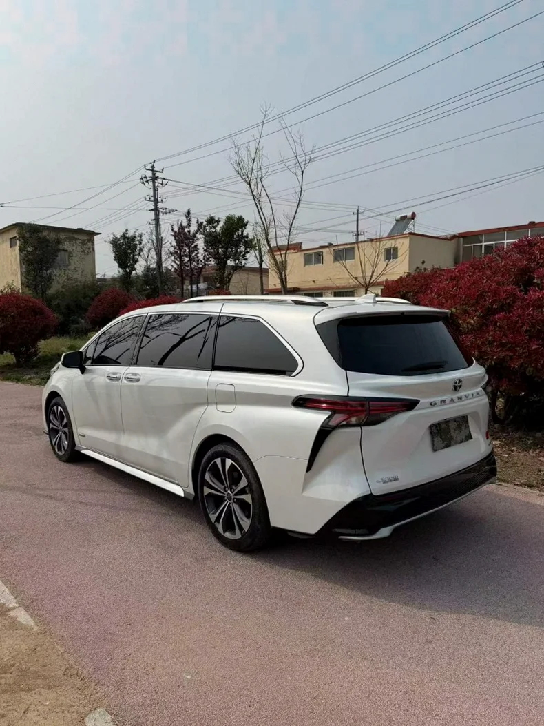 丰田格瑞维亚 内饰前排