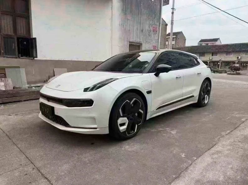 极氪汽车001 正面外观三