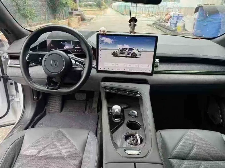 极氪汽车001 后面外观一