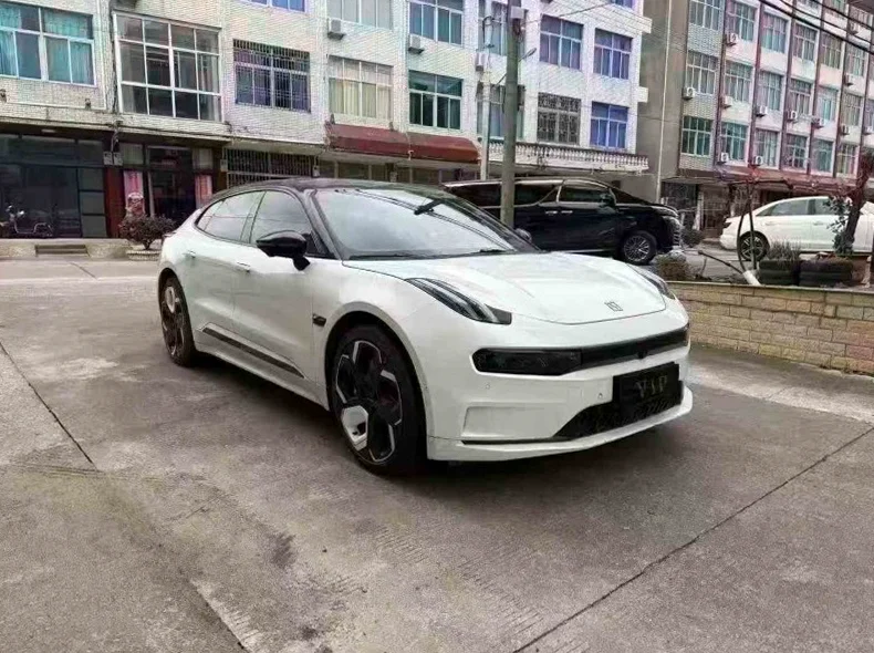 极氪汽车001 正面外观二