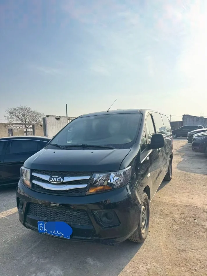 江淮瑞风 正面外观三