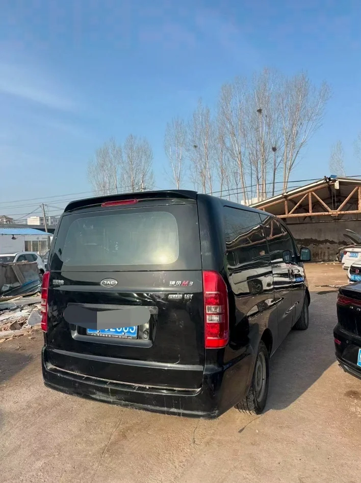 江淮瑞风 后面外观一