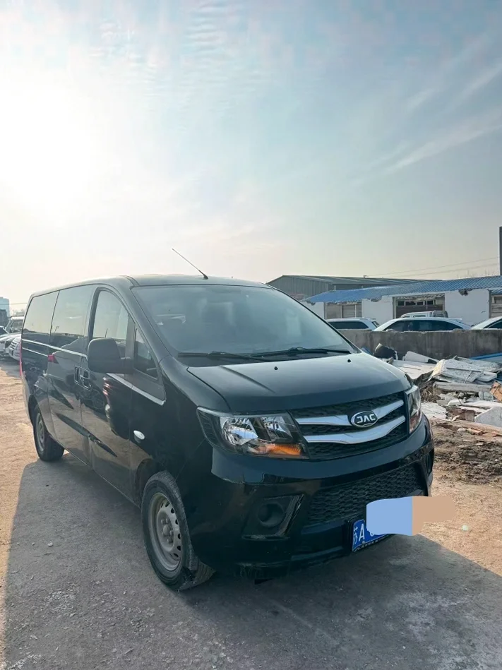 江淮瑞风 正面外观二