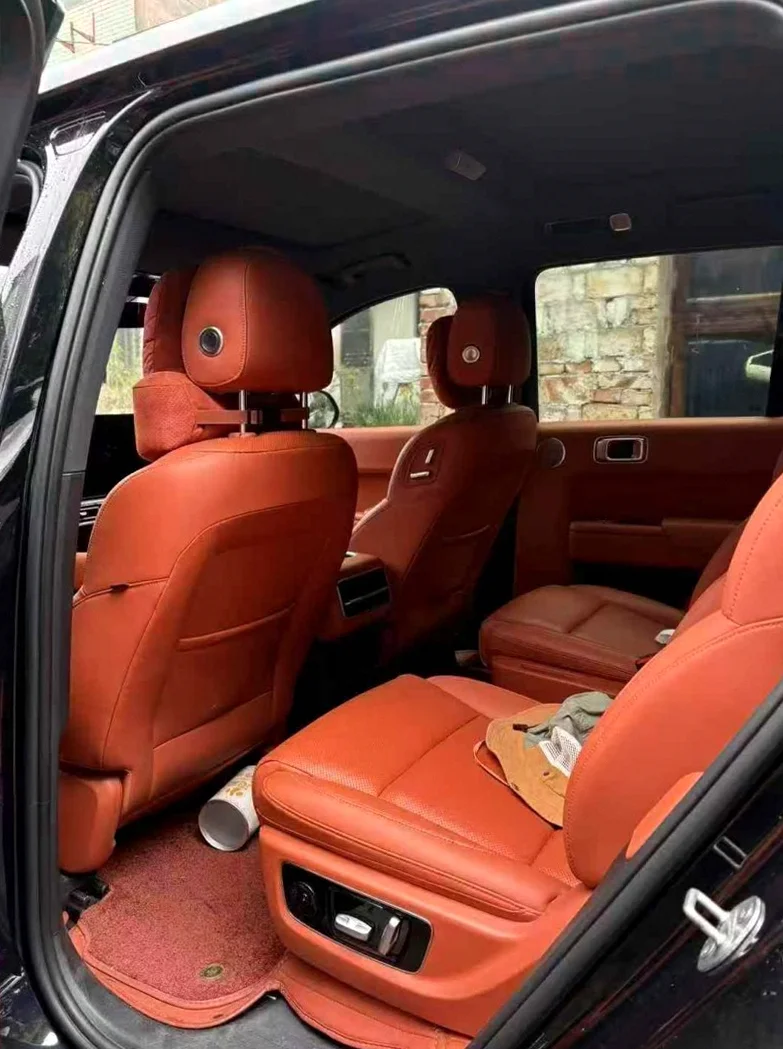 理想L8 后面外观三