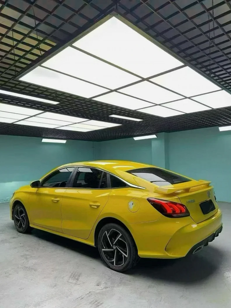 名爵5 内饰后排