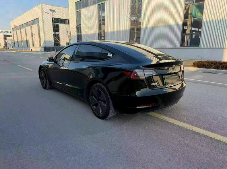 特斯拉MODEL 后面外观二