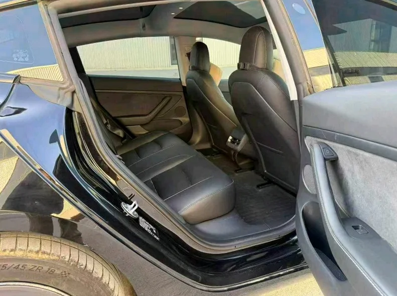 特斯拉MODEL 内饰前排