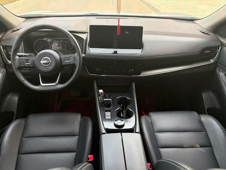 日产奇骏 后面外观二