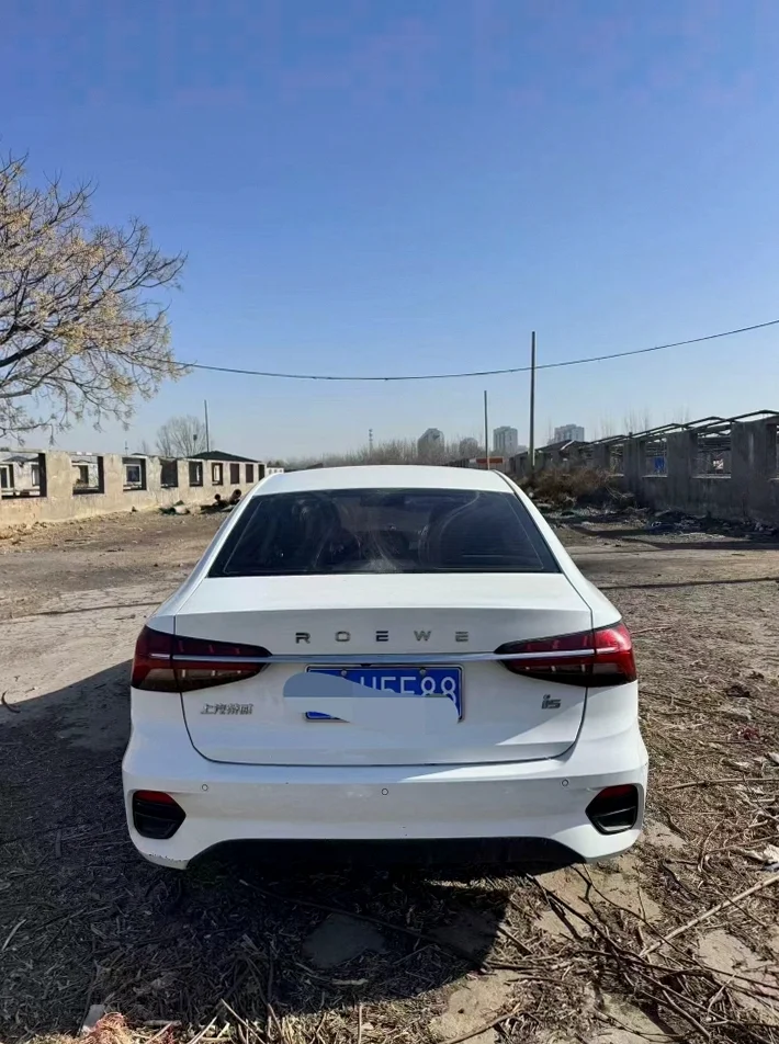 荣威i5 后面外观三