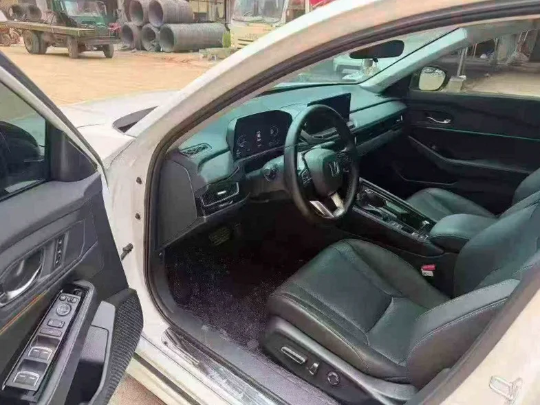 本田英诗派 后面外观三