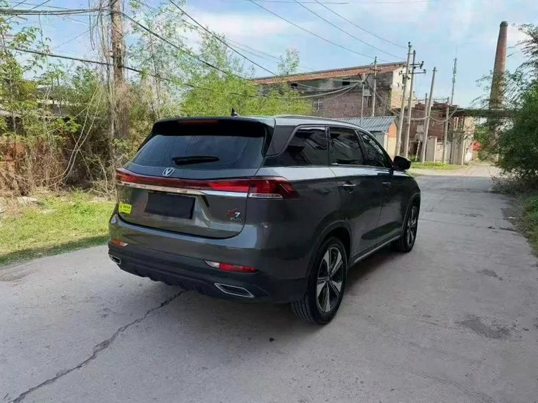 长安汽车欧尚 驾驶室