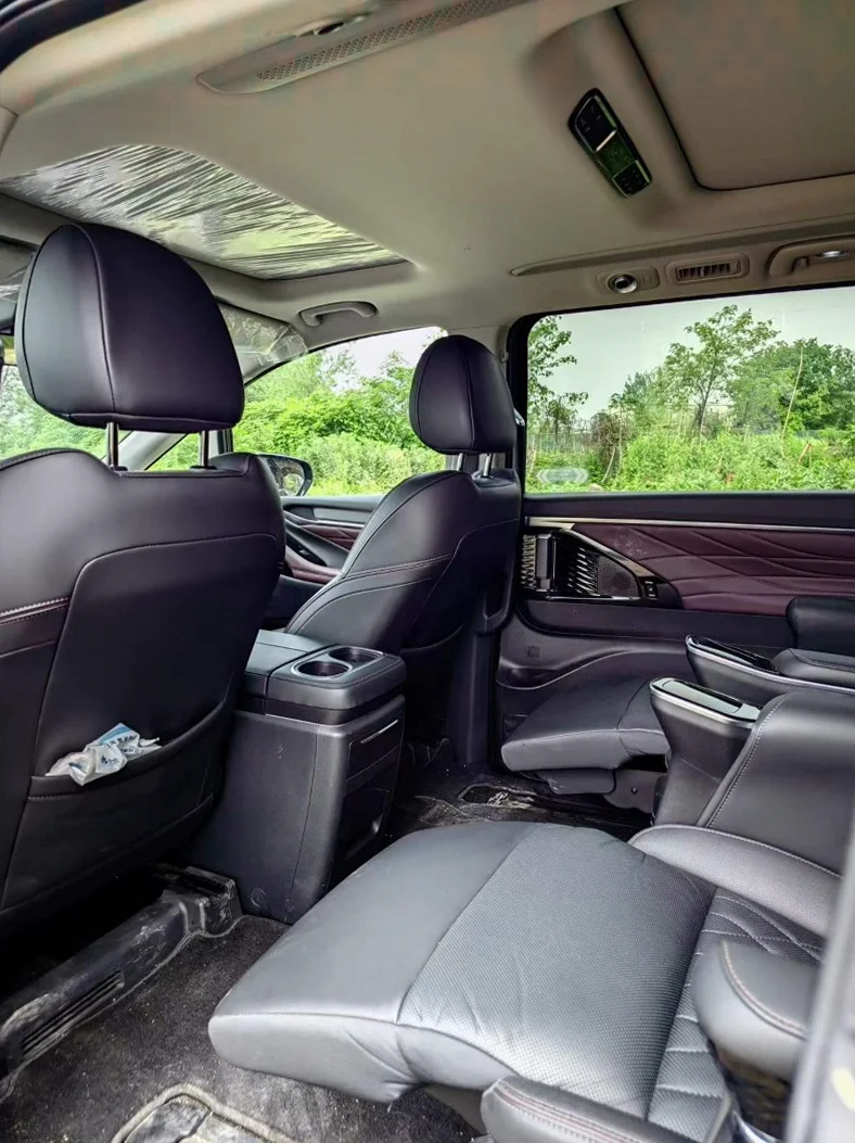 传祺M8 后面外观二