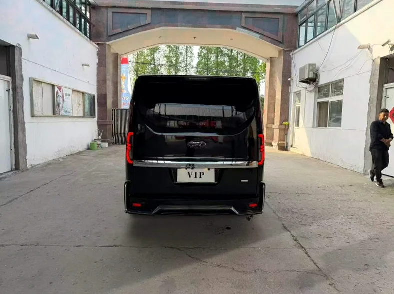 福特途睿欧 驾驶室