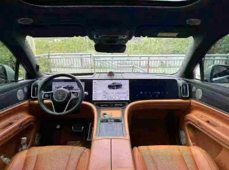 华为智选问界 正面外观三