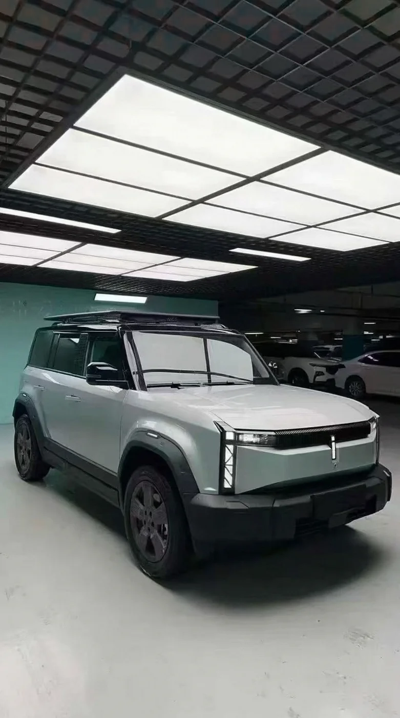 奇瑞ICAR 正面外观三
