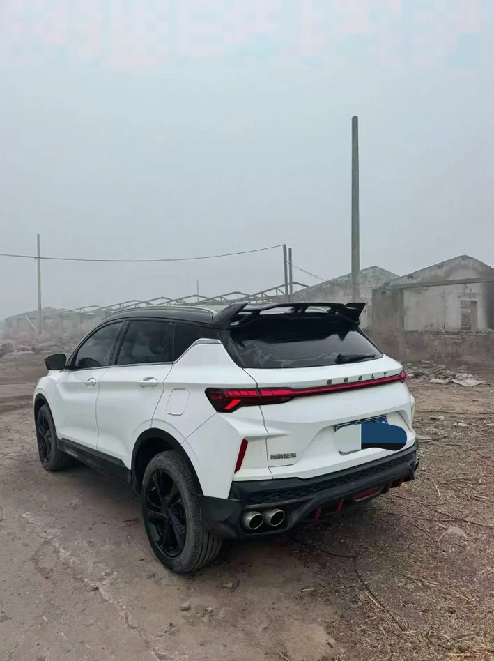 吉利缤越 正面外观三