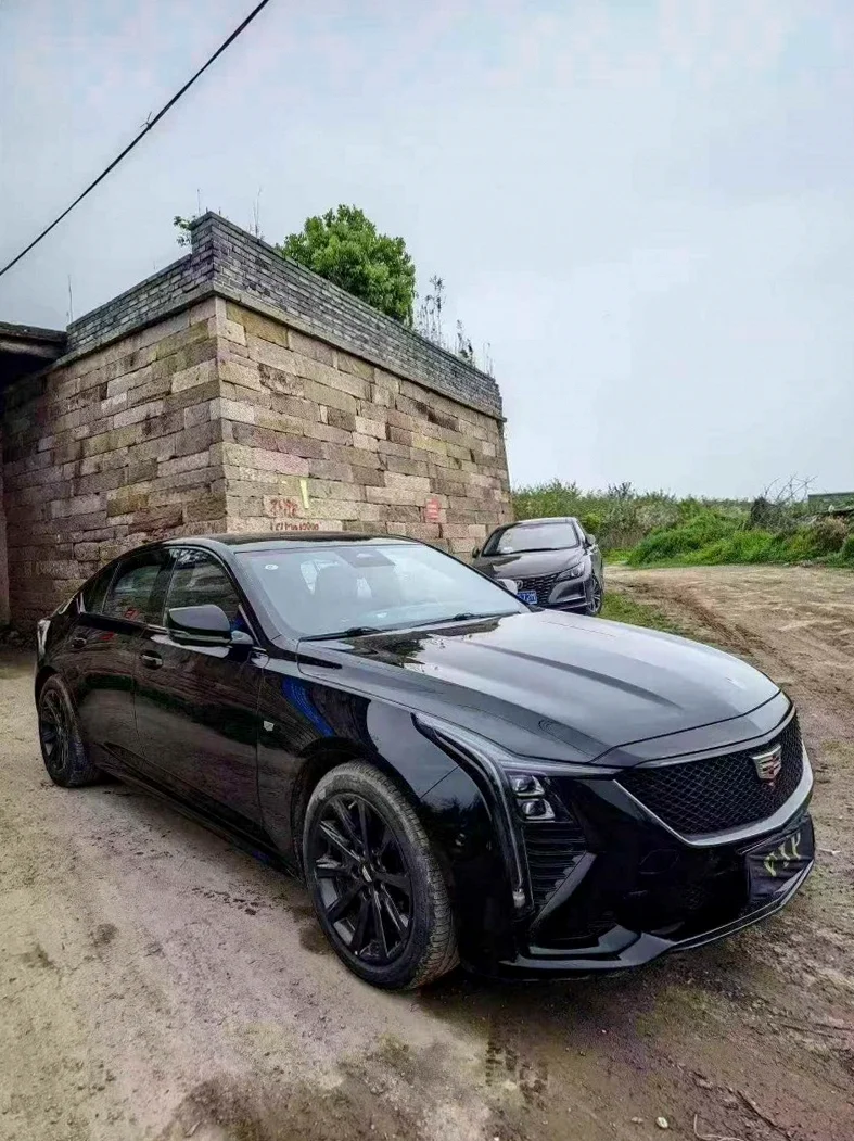 凯迪拉克CT5 正面外观二