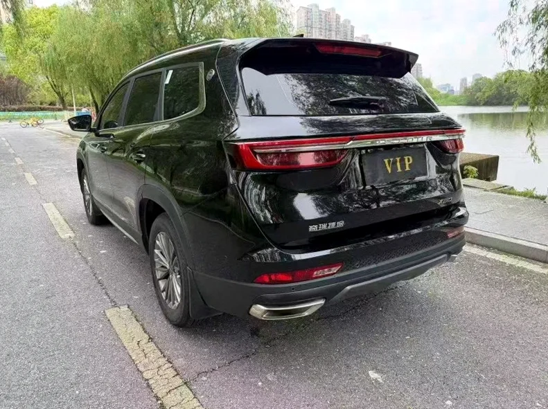 奇瑞捷途 内饰前排