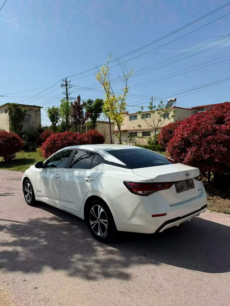 日产轩逸 内饰前排