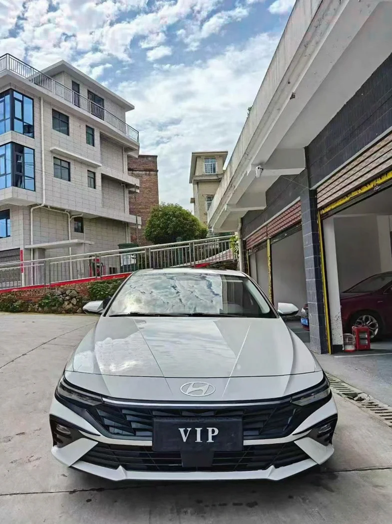 24年现代伊兰特豪华版