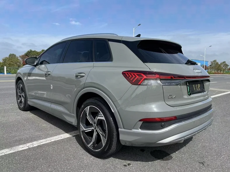 奥迪Q4 后面外观二