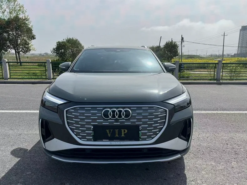 25年奥迪Q4 e-tron创境版