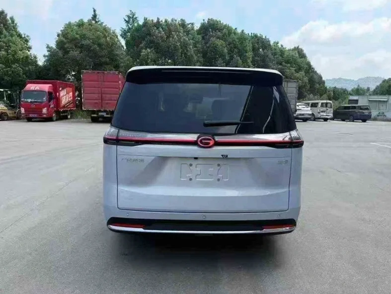 传祺E8 内饰后排