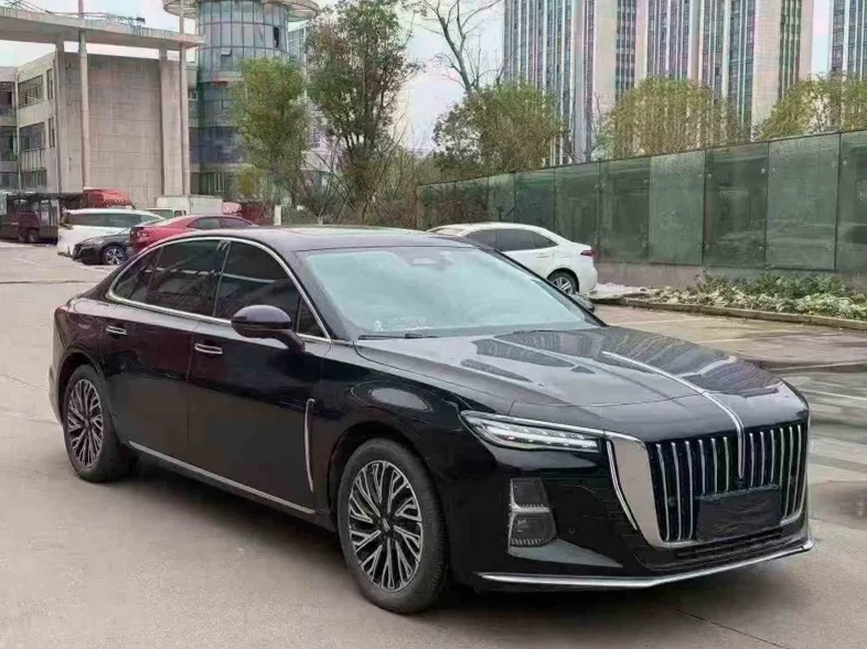 红旗H5 正面外观三