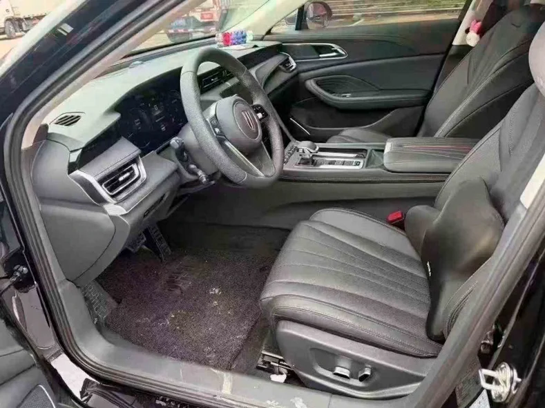 红旗H5 后面外观二