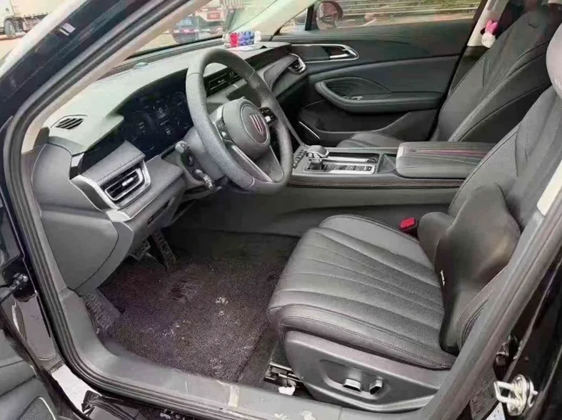 红旗H5 后面外观一