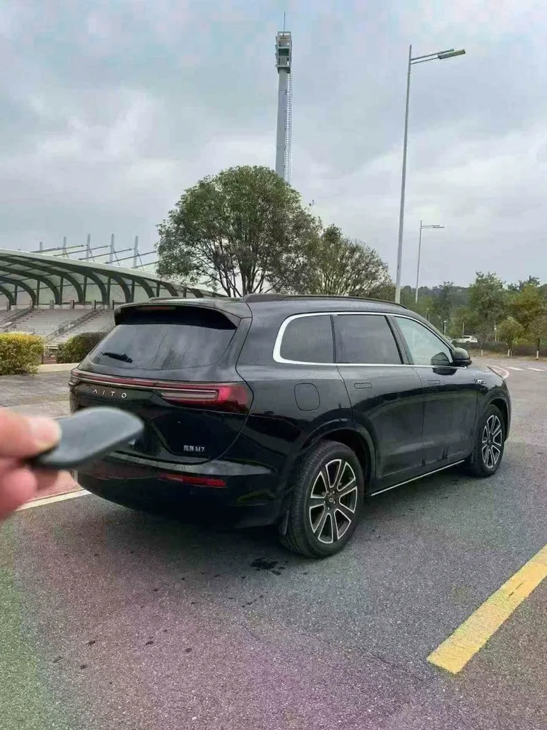 华为智选问界 内饰前排