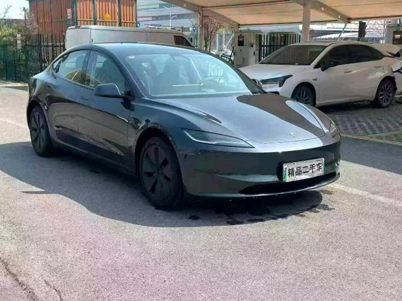 25年特斯拉Model 3后轮驱动