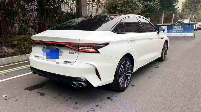 奇瑞艾瑞泽 内饰后排