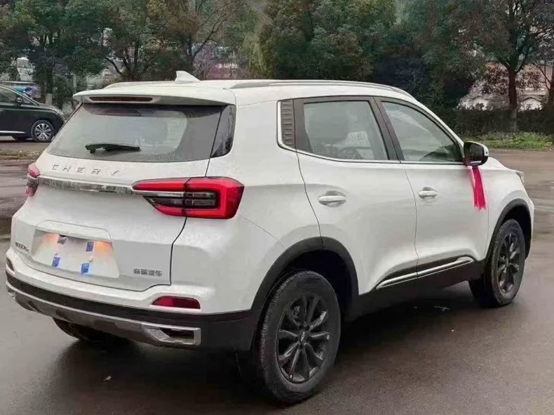 奇瑞瑞虎 驾驶室