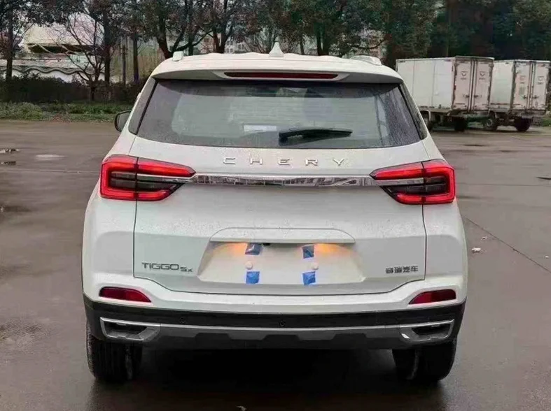 奇瑞瑞虎 内饰后排