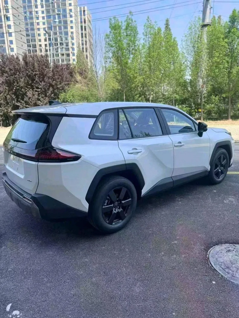 丰田RAV4荣放 内饰前排