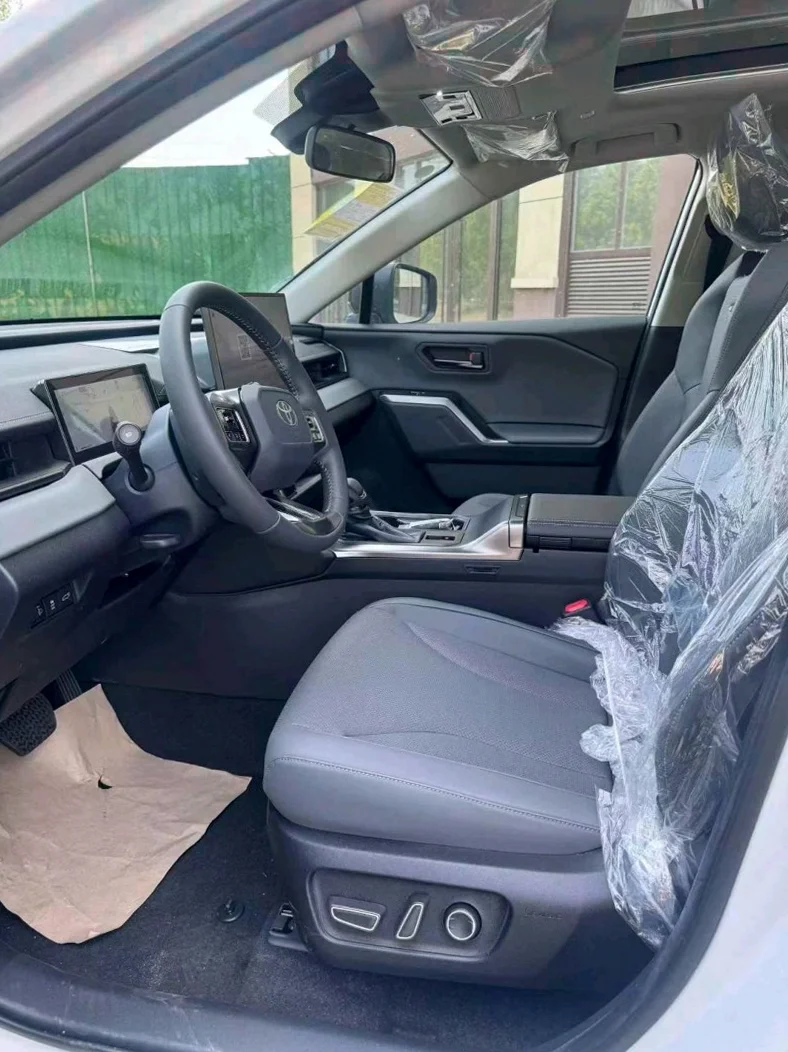 丰田RAV4荣放 后面外观三
