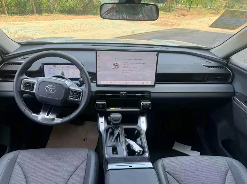 丰田RAV4荣放 后面外观二