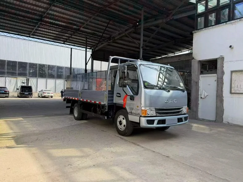 江淮康铃 正面外观三