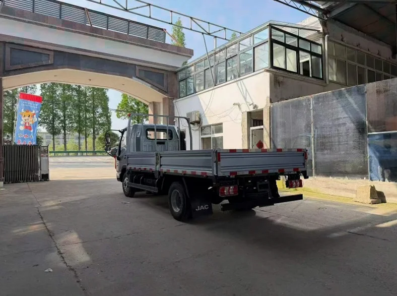 江淮康铃 内饰后排