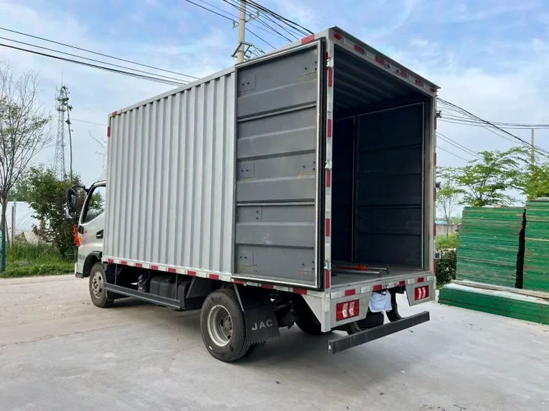 江淮新骏铃 正面外观三