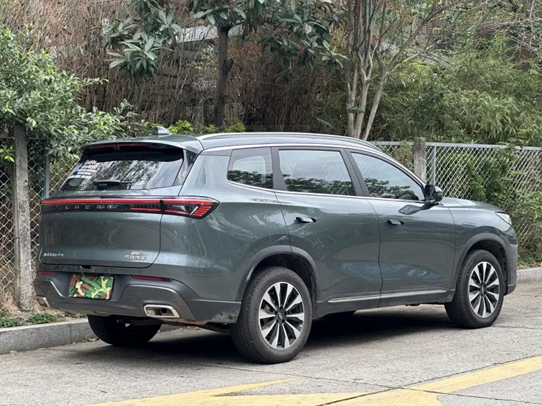 奇瑞瑞虎 内饰后排