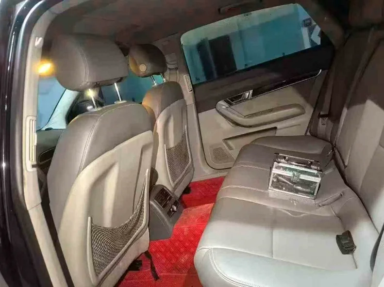 奥迪A6L 后面外观三