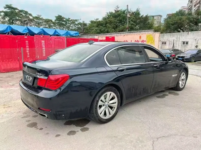 宝马7系 内饰前排