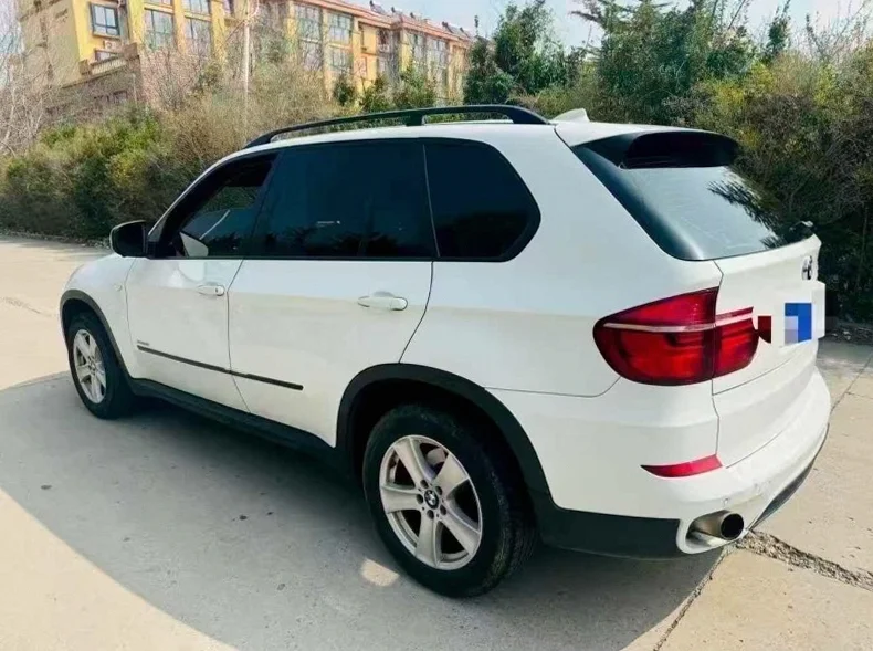 宝马X5 内饰后排