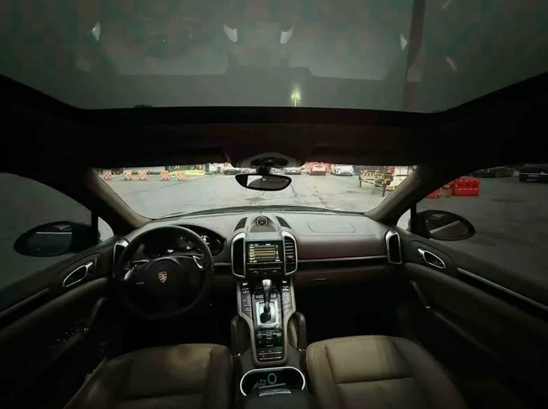 保时捷卡宴 后面外观三