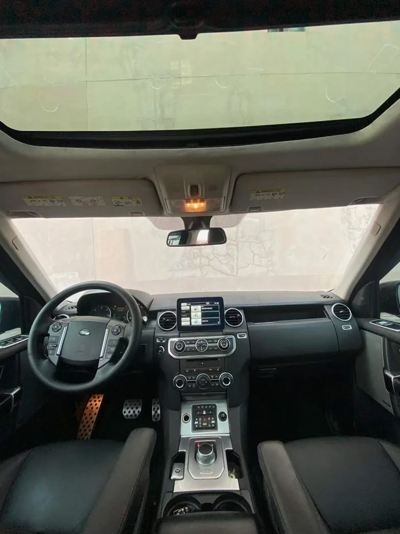 路虎发现 后面外观一