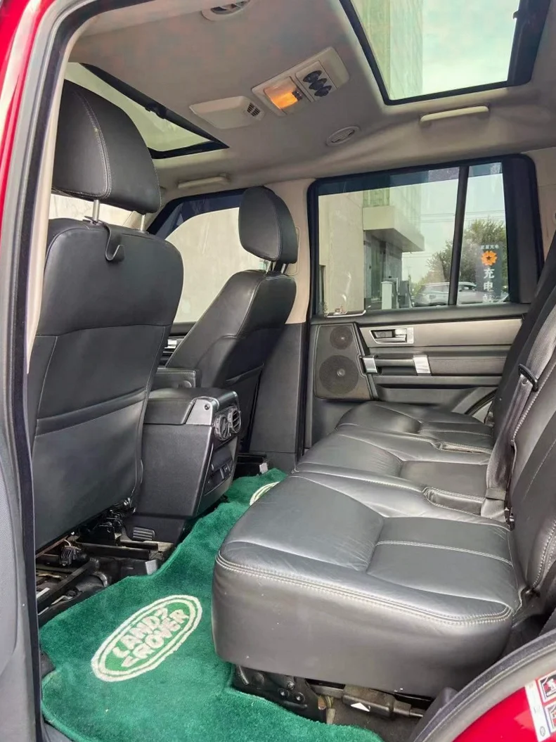 路虎发现 后面外观二